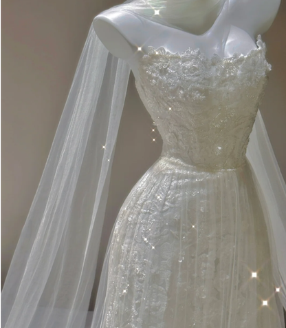 Elegant A Line Strapless White Lace Sleeveless Long Wedding Dresses Brides Dress P0014