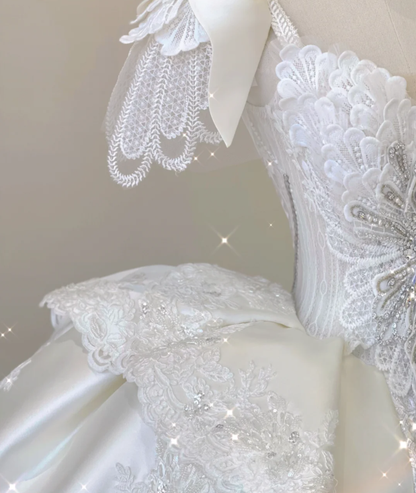 Elegant Ball Gown Sweetheart Lace Satin Wedding Dresses White Brides Dress P0018