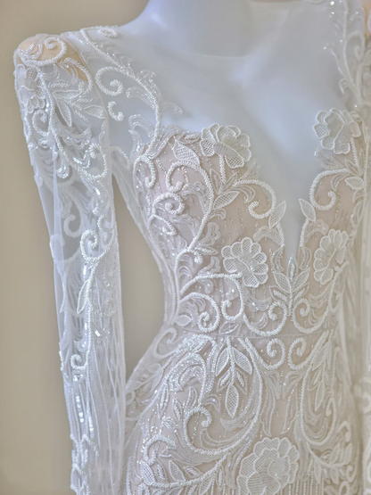 Unique Mermaid V Neckline White Lace Long Sleeves Wedding Dresses Brides Dress P0023