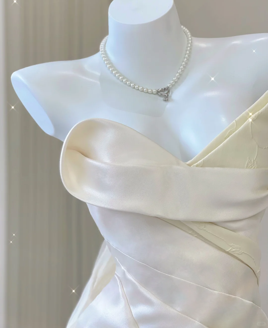 Unique Mermaid Sweetheart Ivory Satin Long Wedding Dresses Brides Dress P0030