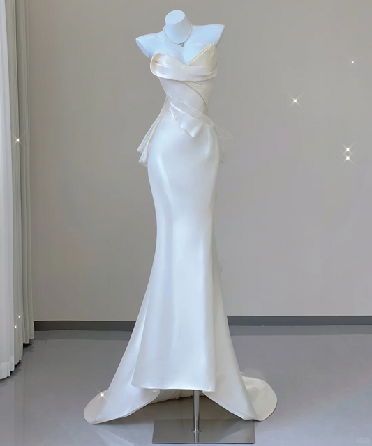 Unique Mermaid Sweetheart Ivory Satin Long Wedding Dresses Brides Dress P0030