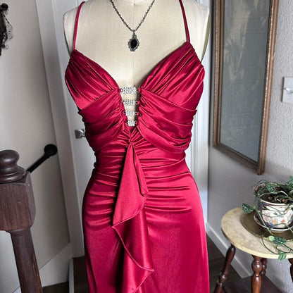 Red Retro Fashion Elegant Exquisite Rhinestone Long Slim Fit Ruffled Spaghetti Straps Ball Gown Evening Gown Party Dress Prom Gown gh3679