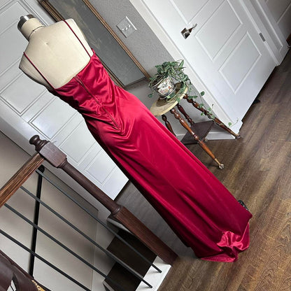Red Retro Fashion Elegant Exquisite Rhinestone Long Slim Fit Ruffled Spaghetti Straps Ball Gown Evening Gown Party Dress Prom Gown gh3679