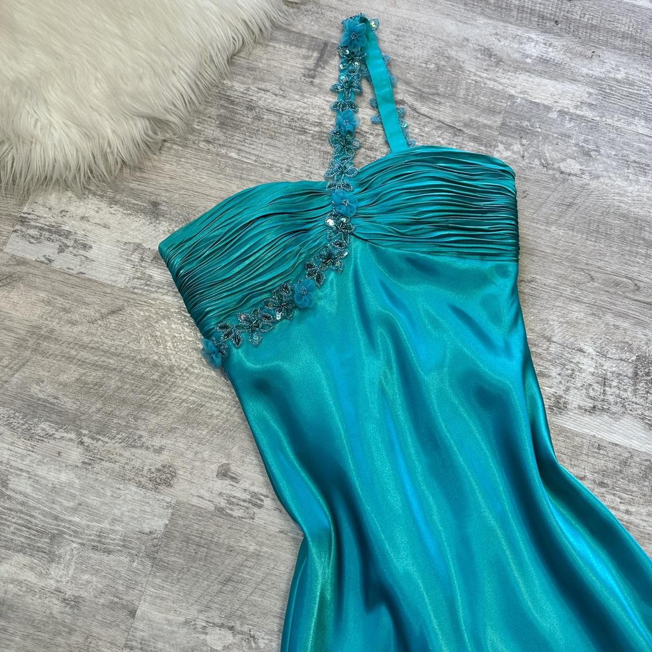 Beautiful Rehydrated Blue Exquisite One Shoulder Sequined Flower Strap Beaded Long satin Ball Gown Evening Gown Prom Gown Birthday Party Dress gh3807