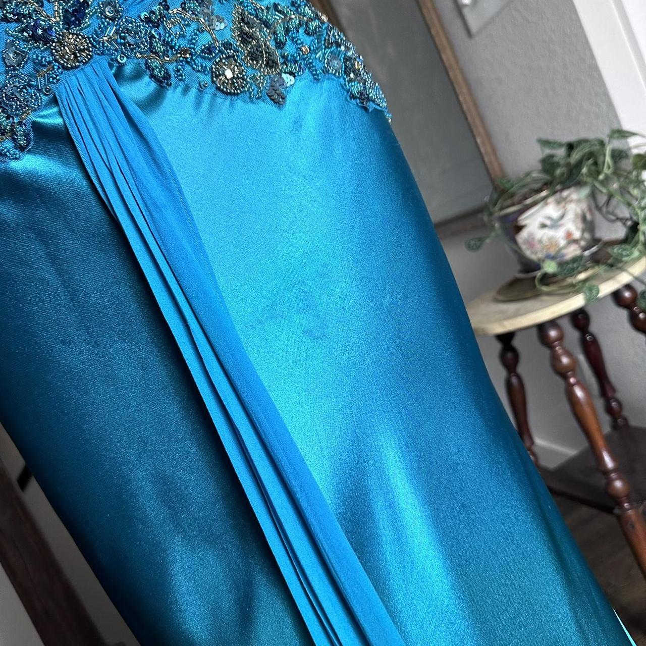 Blue Retro Fashion V-Neck Elegant Exquisite Beaded Floral Long Sexy Slim Spaghetti Strap Ball Gown Evening Gown Party Dress Prom Gown gh3680