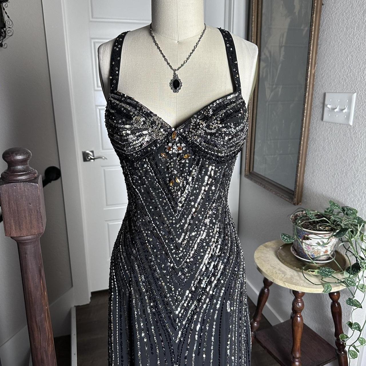 Black Vintage Fashion Elegant Delicate Beaded Sweetheart Neck Spaghetti Straps Long Tulle Chiffon Ball Gown Evening Gown Party Dress Prom Gown gh3682