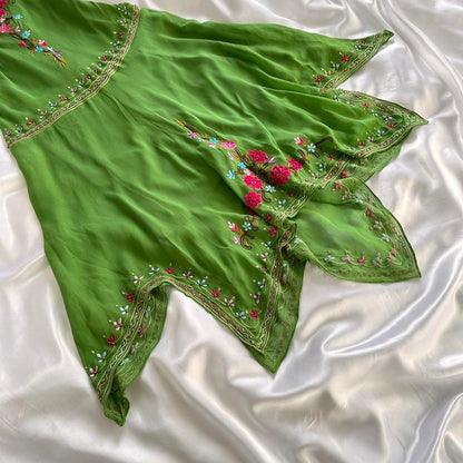 Grass Green Exquisite Floral Embroidery Spring Fairy Retro Fashion Spaghetti Strap Midi satin Ball Gown Evening Dress Birthday Party Dress Prom Dress gh3647