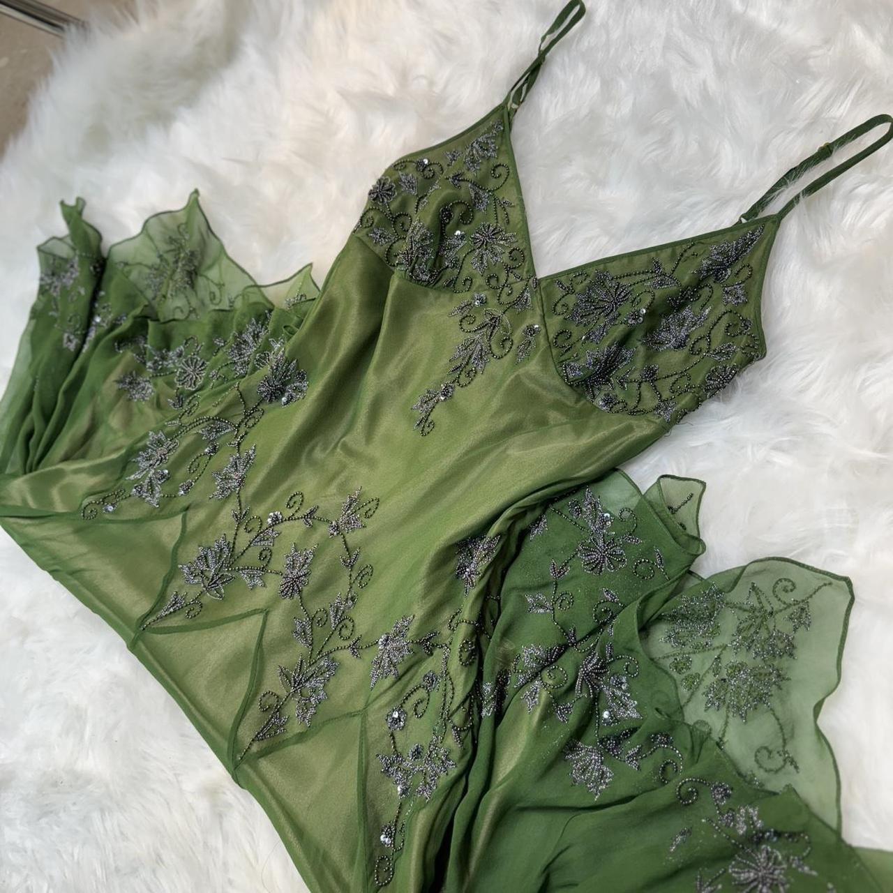 Green Vintage Fashion Elegant Exquisite Beaded Long Chiffon Suspender Dress Floral Embroidery Ball Gown Evening Gown Party Dress Prom Gown gh3720