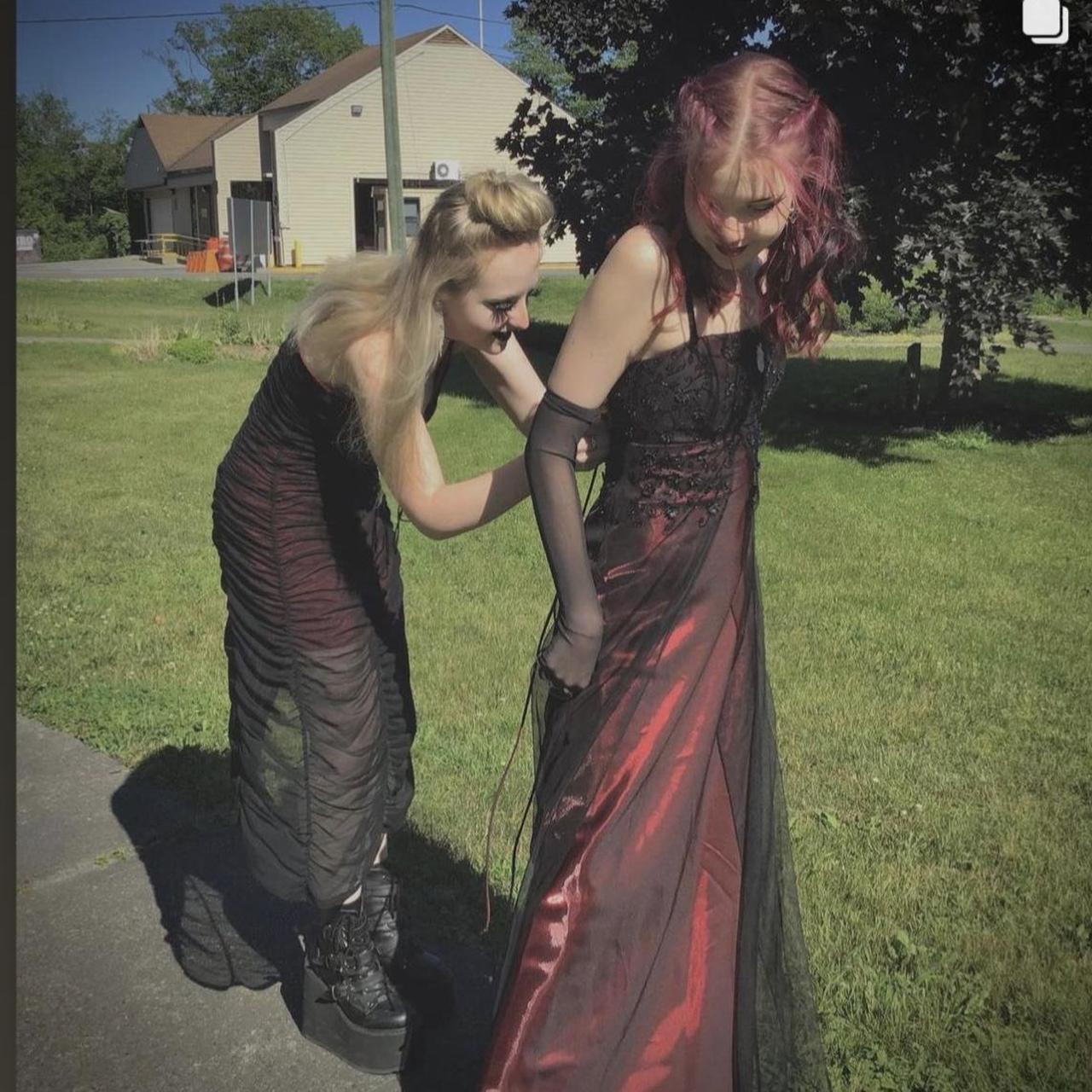 Burgundy Sparkling Vintage Elegant Stunning Exquisite Beaded Long Tulle Satin Ball Gown Evening Gown Party Dress Prom Gown gh3898