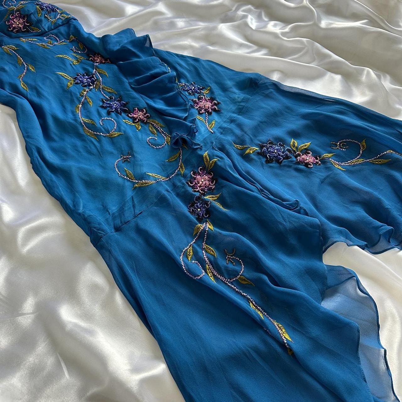 Indigo Gorgeous Flowing Vintage Beautiful Elegant Delicate Floral Beaded Spaghetti Straps Long Chiffon Tulle Ball Gown Evening Gown Party Dress Prom Gown gh3902
