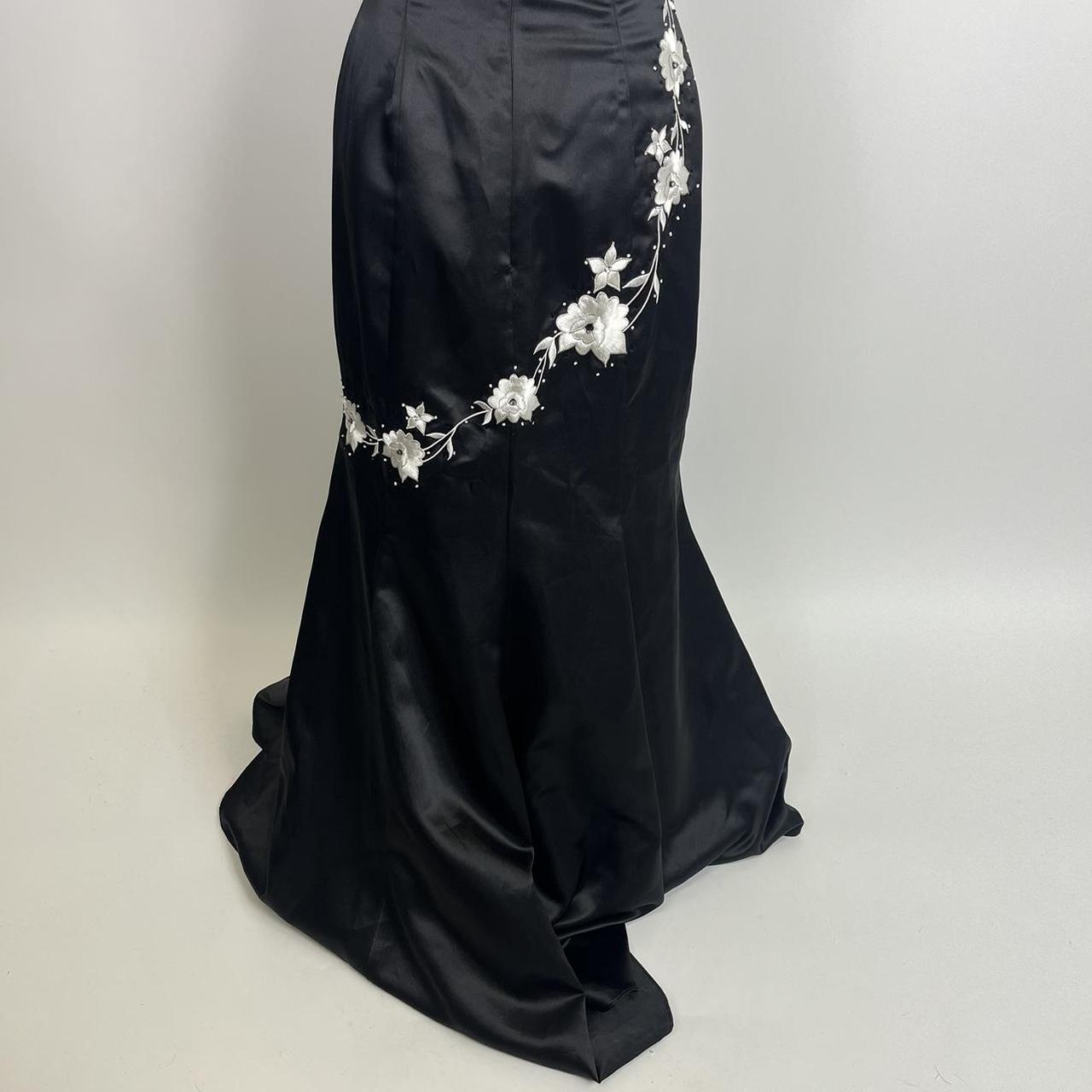 Black and white beautiful elegant fashion exquisite floral spaghetti straps long satin prom dress floor-length ball gown evening dress party dress gh3541