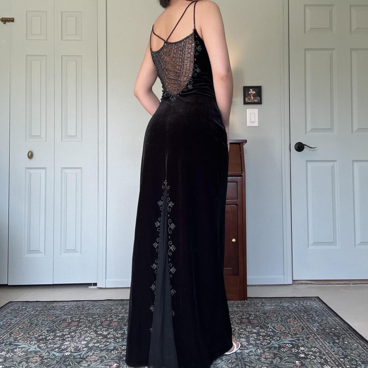 Vintage Black Velvet Gorgeous Exquisite Beading Elegant Spaghetti Strap Long Velvet Ball Gown Evening Dress Birthday Party Dress Prom Dress gh3954