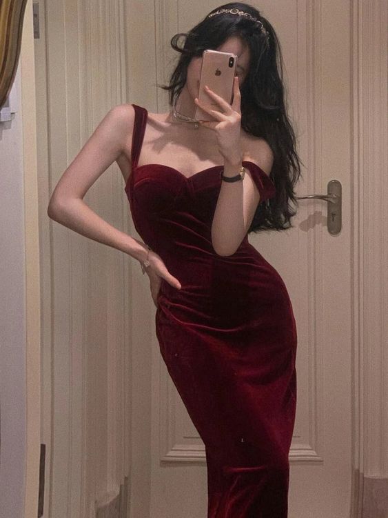 Sexy Mermaid Burgundy Velvet Prom Dresses P1027