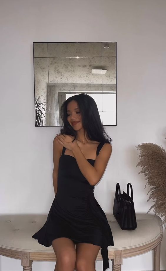 Simple A line Straps 18th Birthday Dresses Black Birthday Outfits P1052