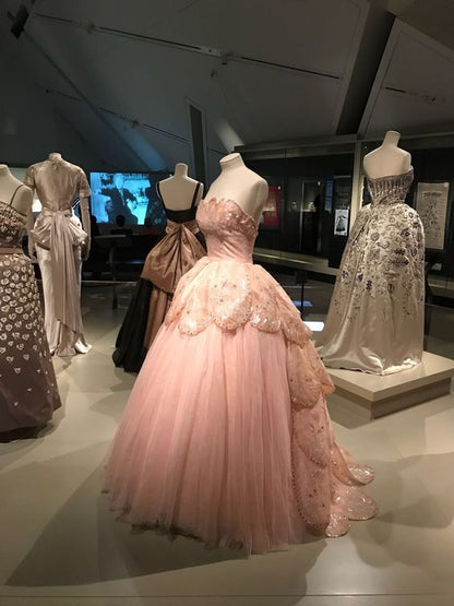 Pink Sweetheart Ball Gown Prom Dress with Lace P1176