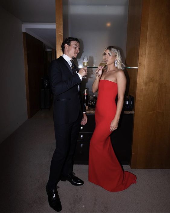 Sexy Mermaid Strapless Red Long Prom Dress P1623