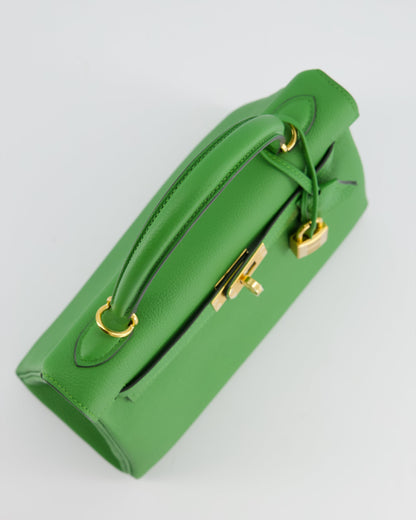 *RARE* Hermes Kelly Retourne Bag 25cm in Vert Yucca Togo Leather and Gold Hardware