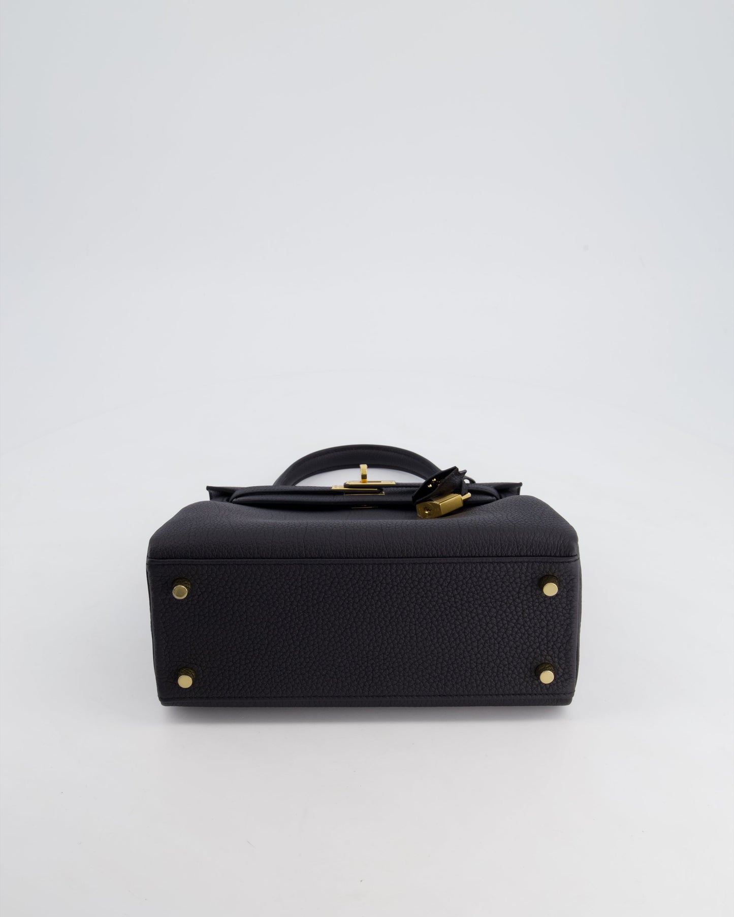 *HOT* Hermès Kelly 25cm Retourne Bag in Noir Togo Leather and Gold Hardware