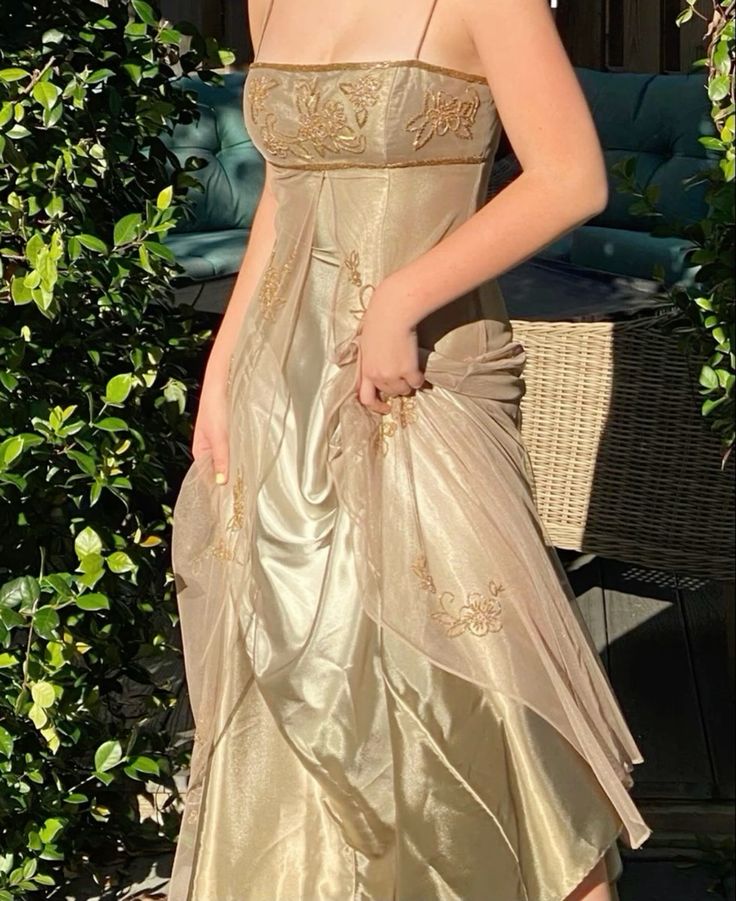 Vintage A Line Spaghetti Straps Gold Long Prom Dresses Party Evening Dress P2454