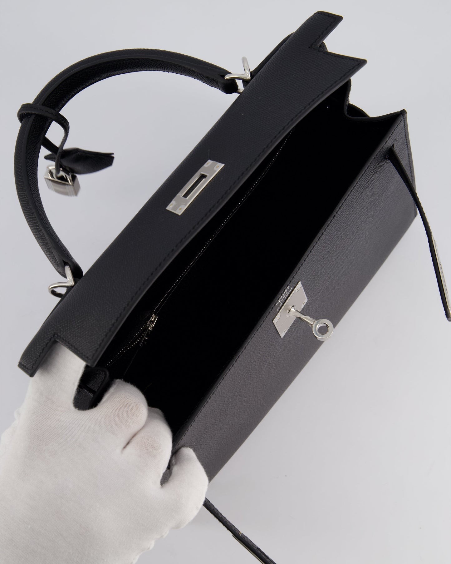 *HOT* Hermès Kelly Sellier 28cm Bag in Noir Epsom Leather with Palladium Hardware