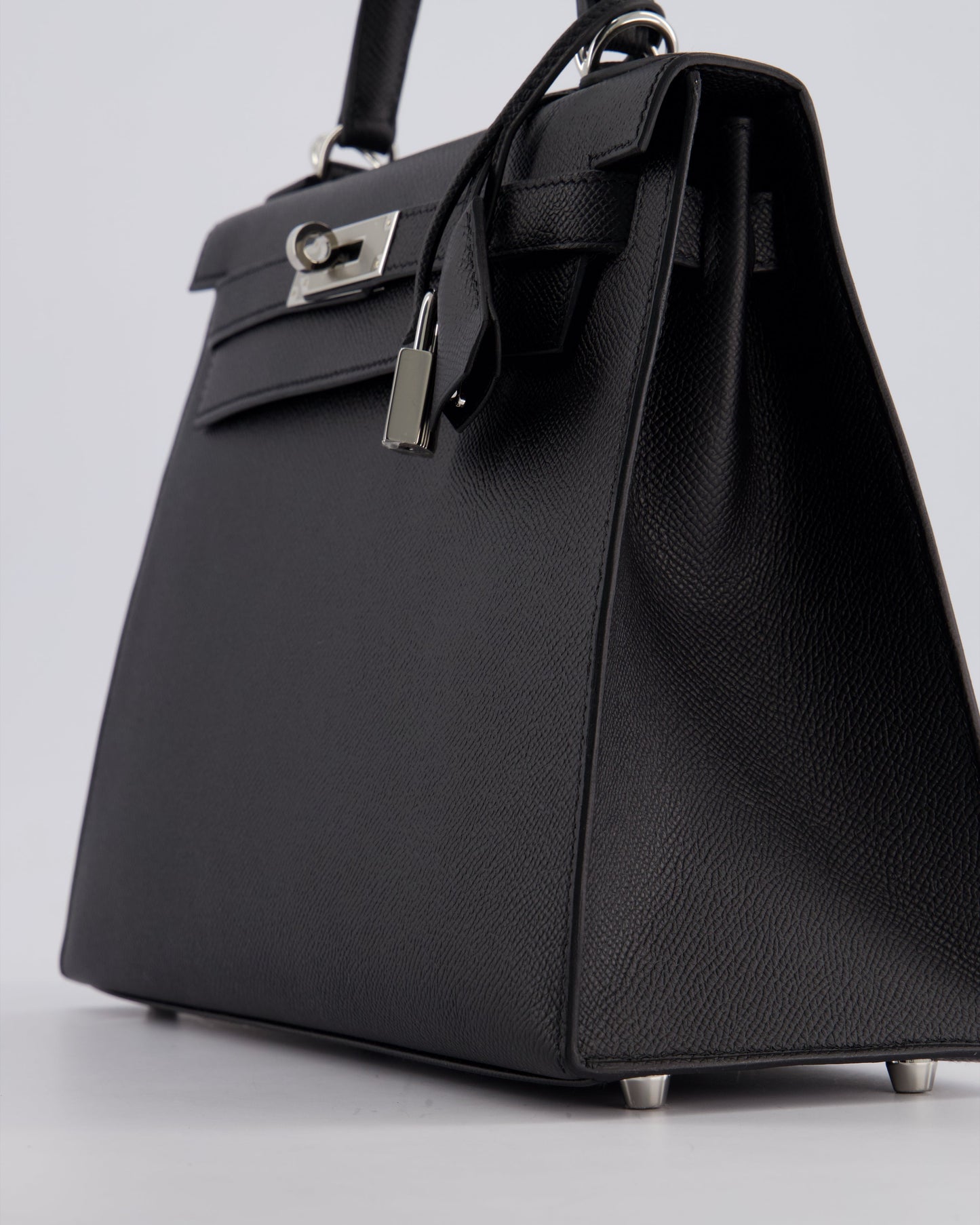 *HOT* Hermès Kelly Sellier 28cm Bag in Noir Epsom Leather with Palladium Hardware