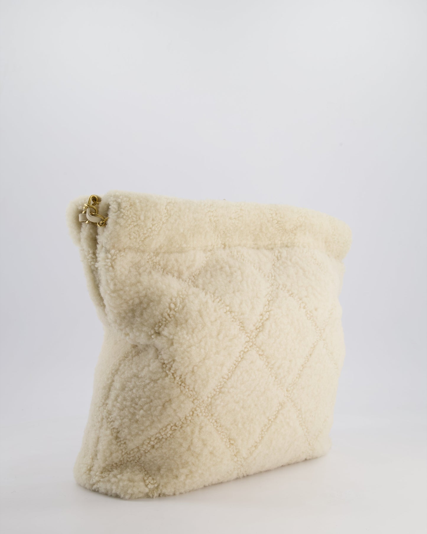 Chanel 24/K Beige Large 22 Shearling Bag with Champagne Gold Hardware