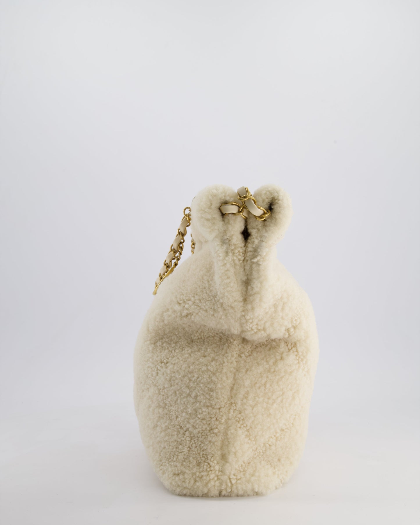 Chanel 24/K Beige Large 22 Shearling Bag with Champagne Gold Hardware