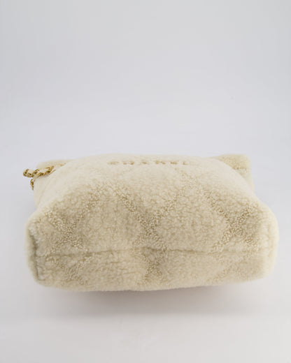 Chanel 24/K Beige Large 22 Shearling Bag with Champagne Gold Hardware