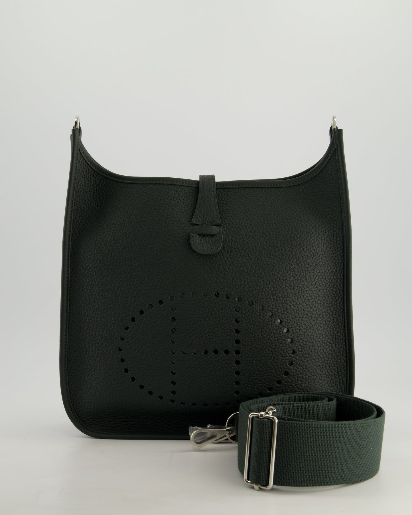 *HOT* Hermès Evelyne III 29cm Bag in Vert Mangrove Clemence Leather with Palladium Hardware
