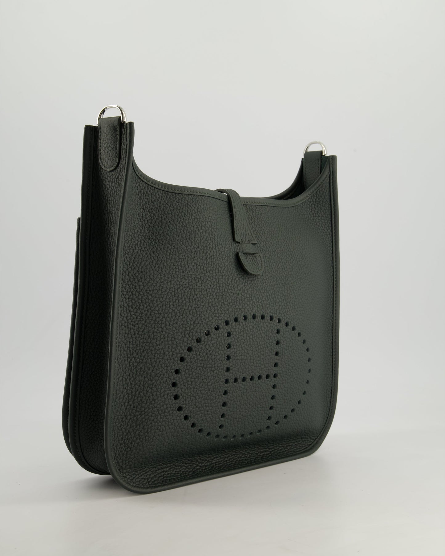 *HOT* Hermès Evelyne III 29cm Bag in Vert Mangrove Clemence Leather with Palladium Hardware