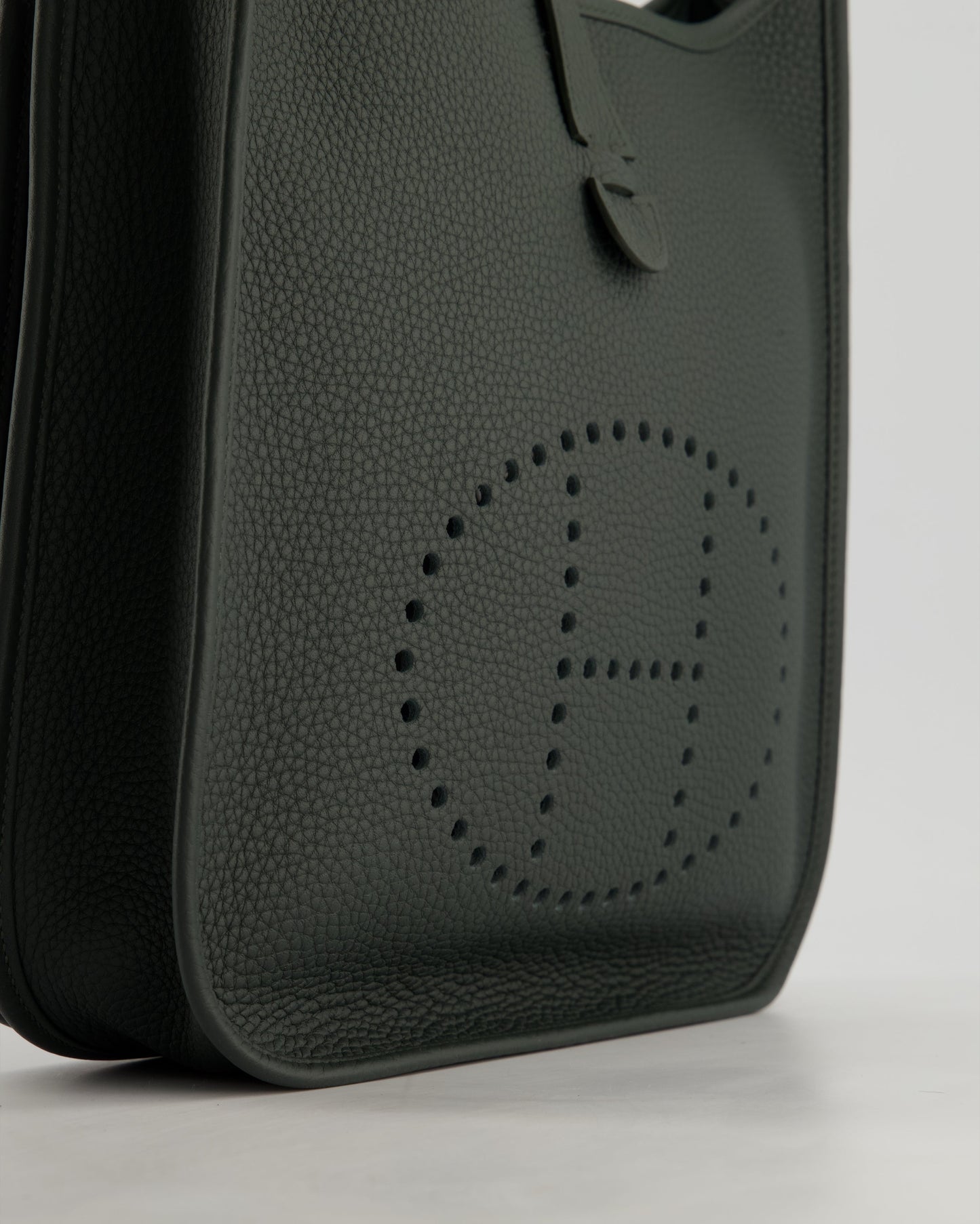 *HOT* Hermès Evelyne III 29cm Bag in Vert Mangrove Clemence Leather with Palladium Hardware