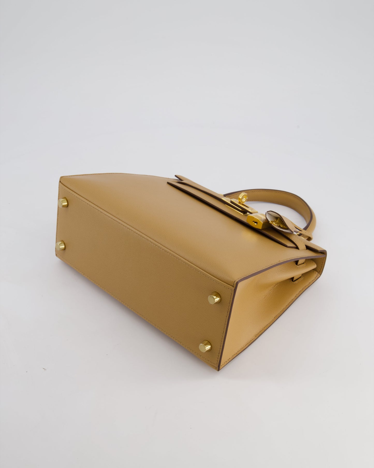 *RARE* Hermès Verso Kelly Sellier 25cm Bag in Biscuit Madame Leather, Blanc Interior with Gold Hardware