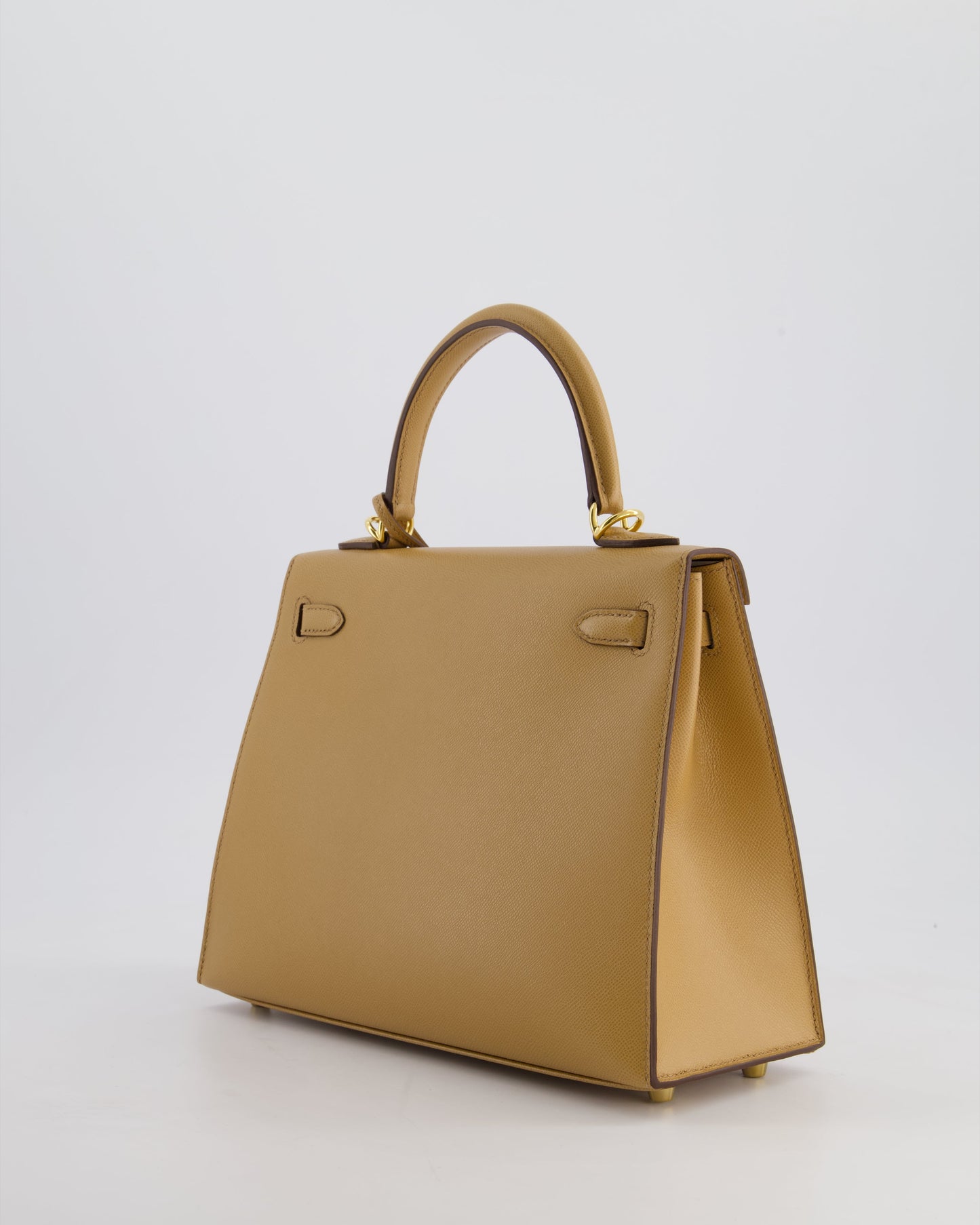 *RARE* Hermès Verso Kelly Sellier 25cm Bag in Biscuit Madame Leather, Blanc Interior with Gold Hardware