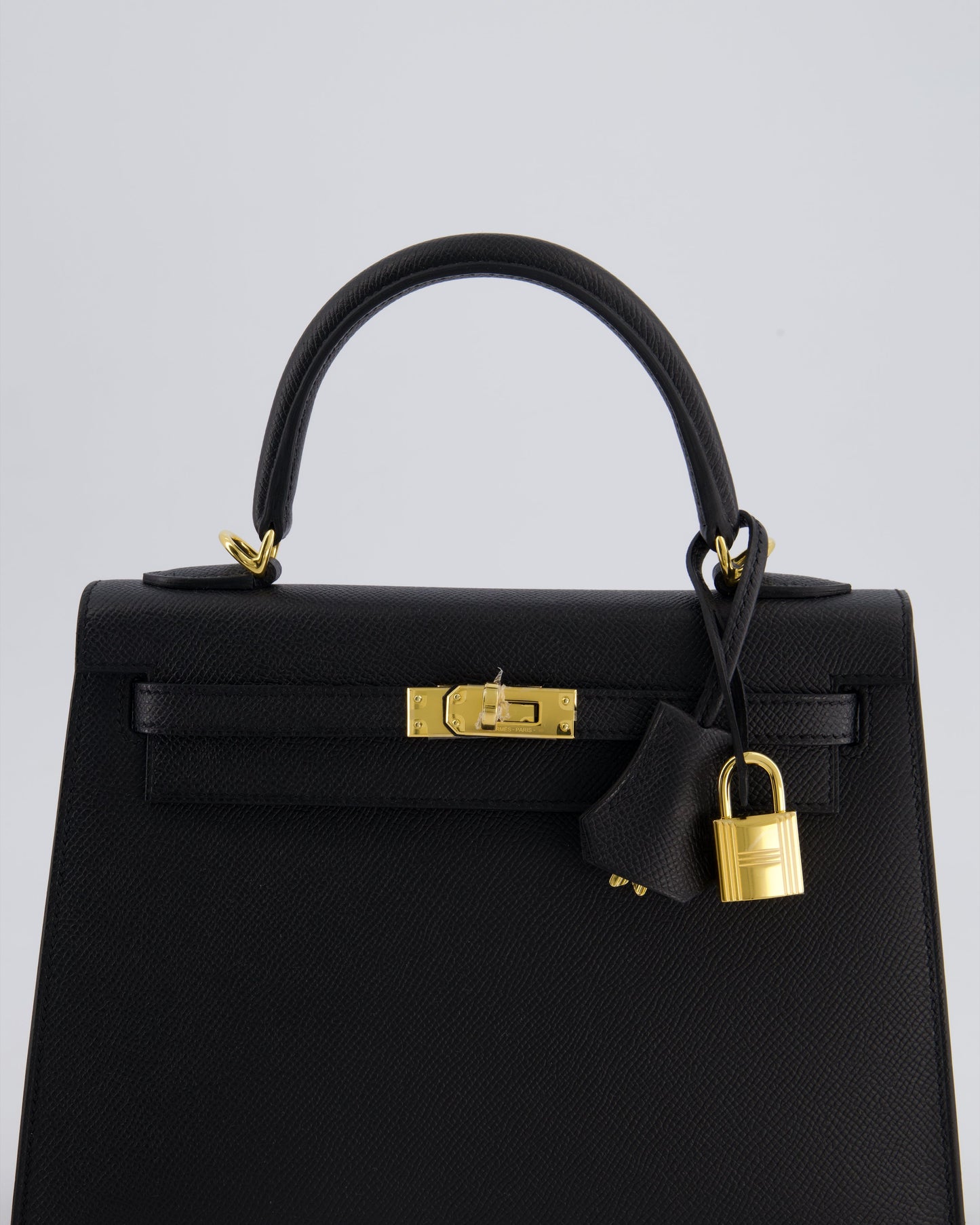 *HOLY GRAIL* Hermès Kelly 25cm Sellier Bag in Black Epsom Leather with Gold Hardware