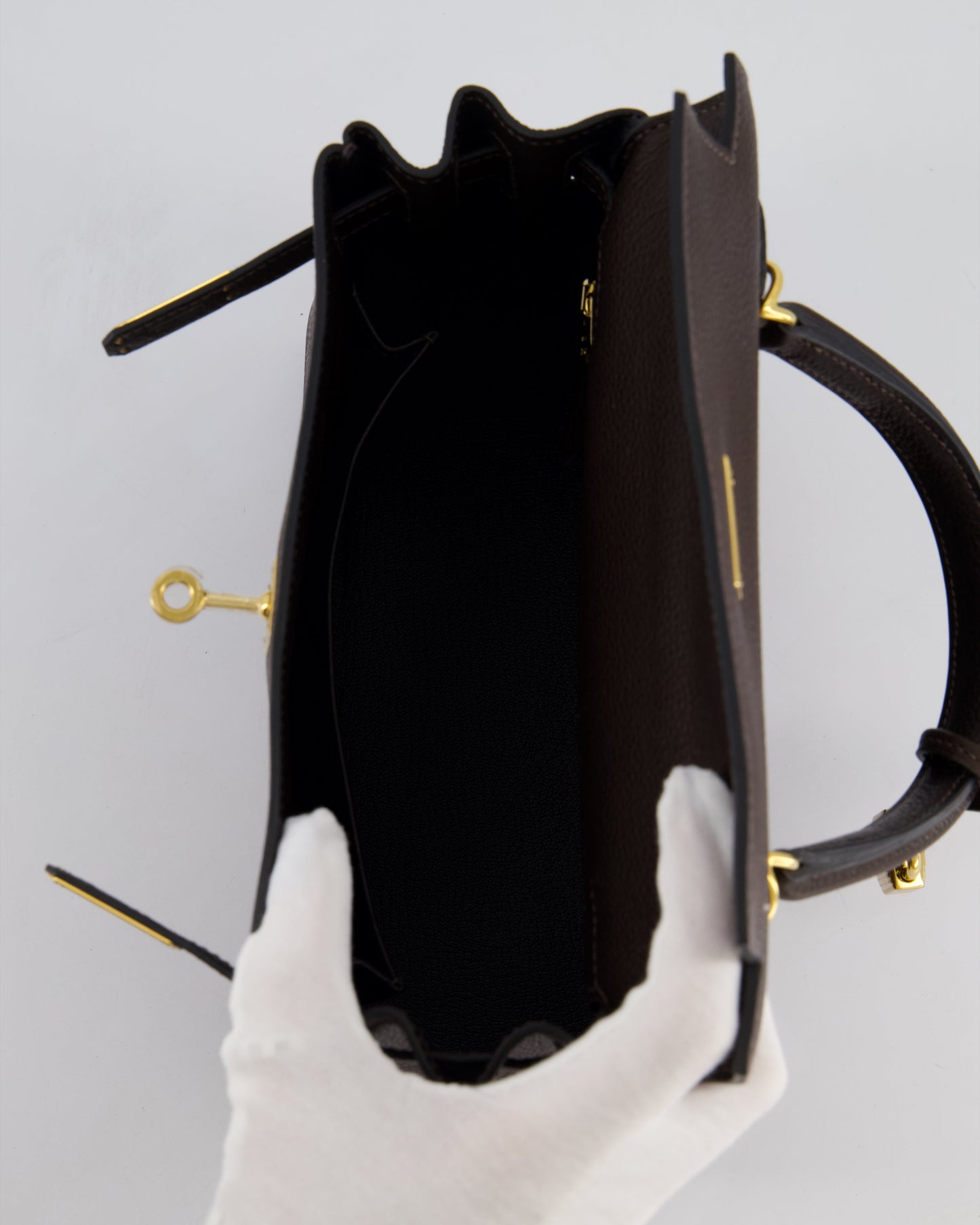 *SUPER RARE* Hermès Kelly Bag 25cm Retourne in Ebene Barenia Faubourg Leather with Gold Hardware