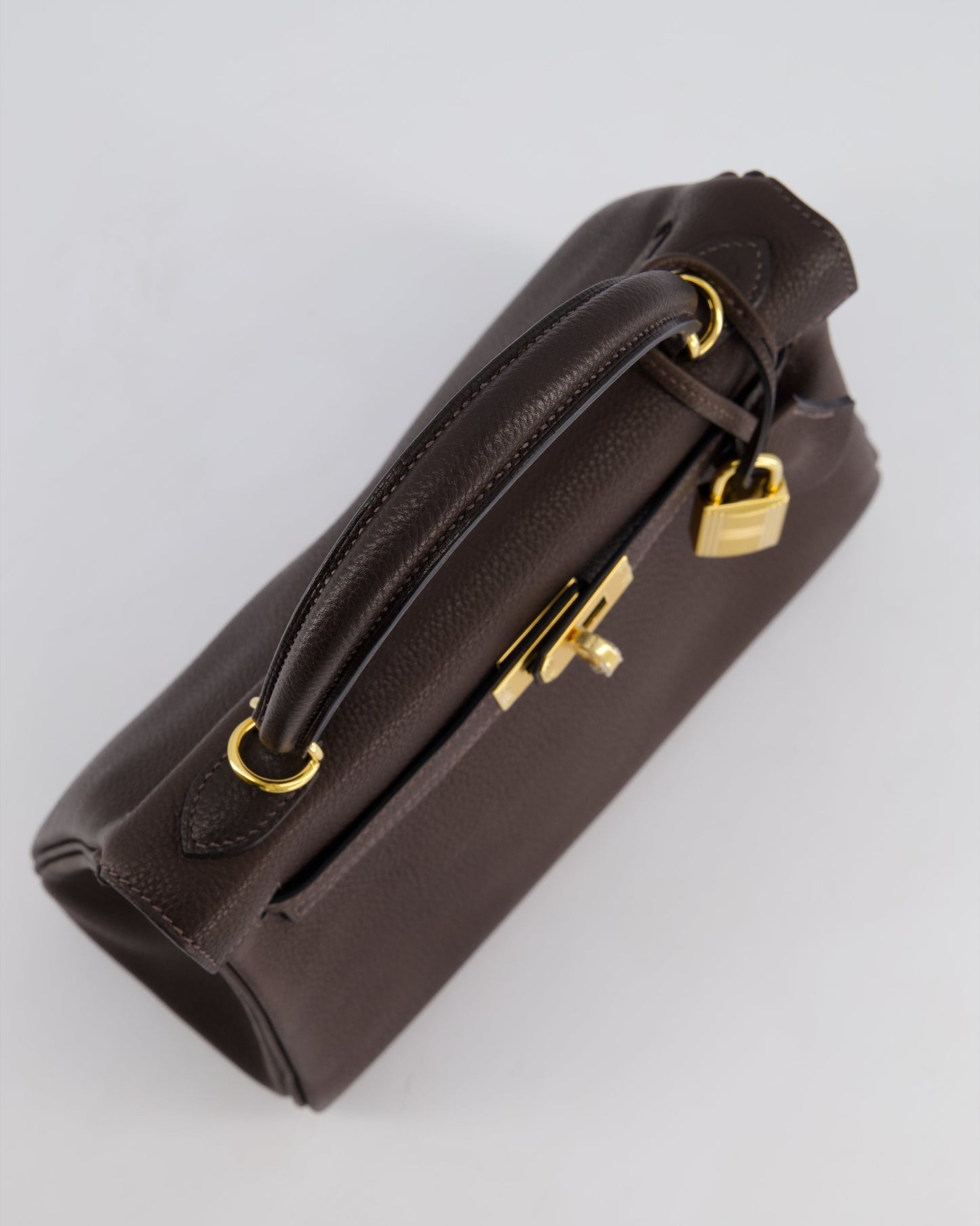 *SUPER RARE* Hermès Kelly Bag 25cm Retourne in Ebene Barenia Faubourg Leather with Gold Hardware