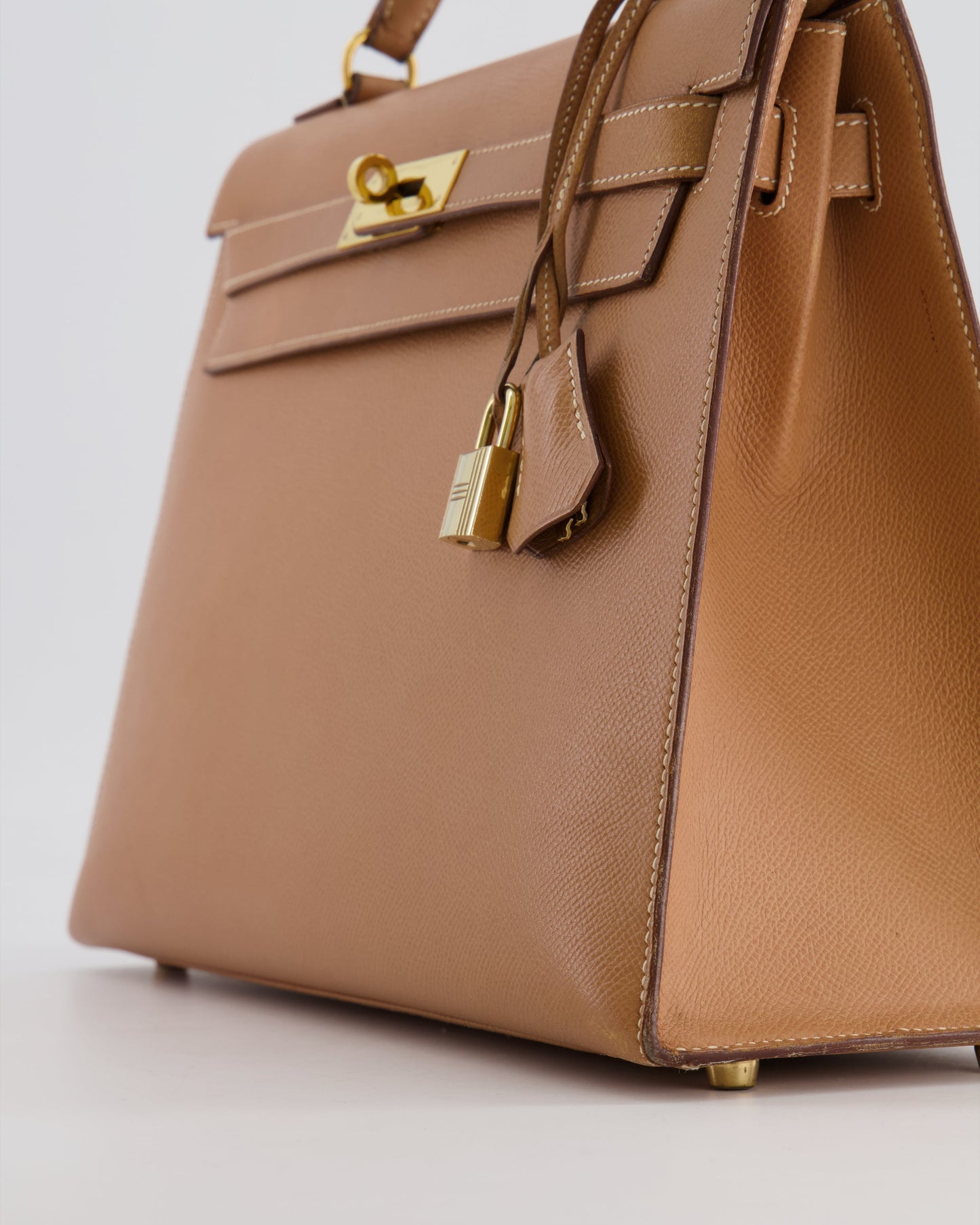 Hermès Vintage Kelly 32cm Bag in Naturel Courchevel Leather with Gold Hardware