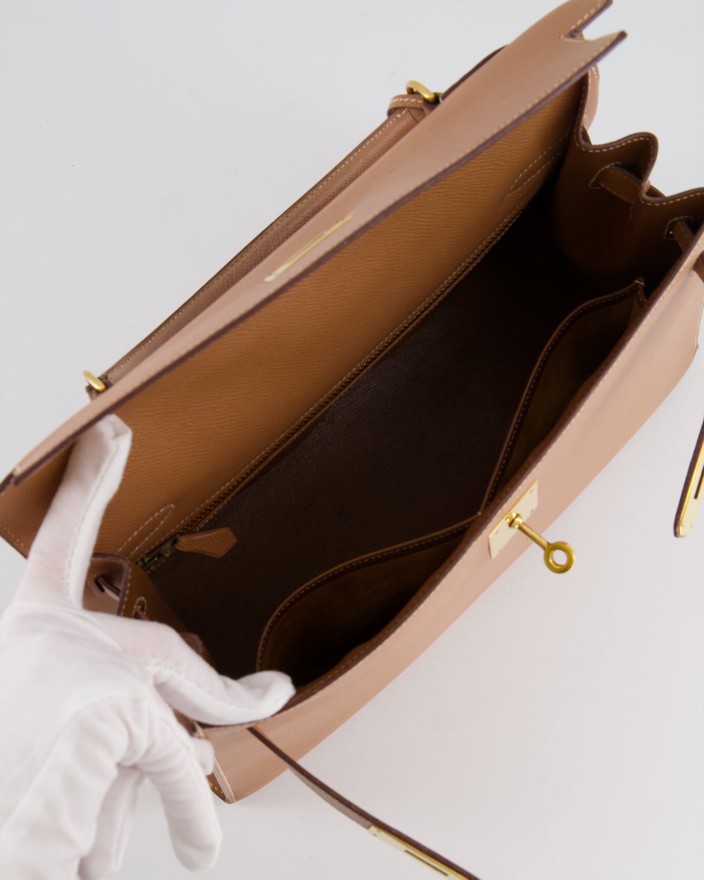 Hermès Vintage Kelly 32cm Bag in Naturel Courchevel Leather with Gold Hardware