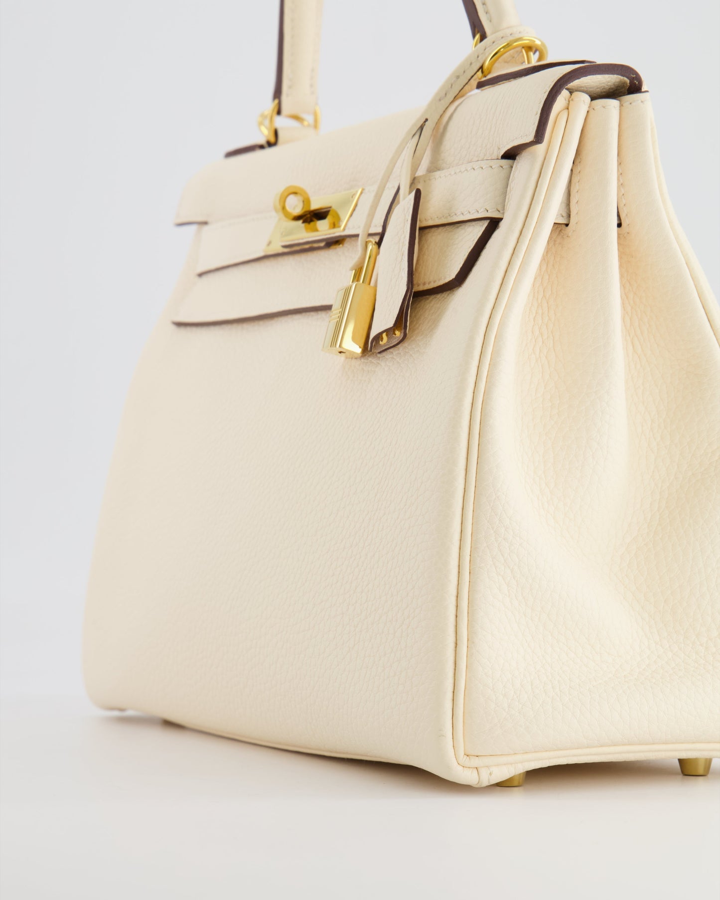 Hermès Kelly 28cm Retourne Bag in Nata Clemence Leather with Gold Hardware