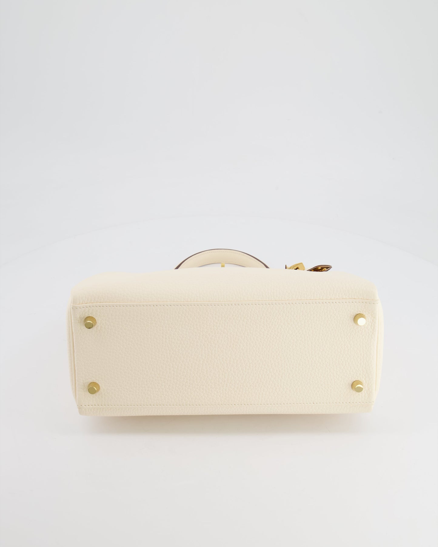 Hermès Kelly 28cm Retourne Bag in Nata Clemence Leather with Gold Hardware