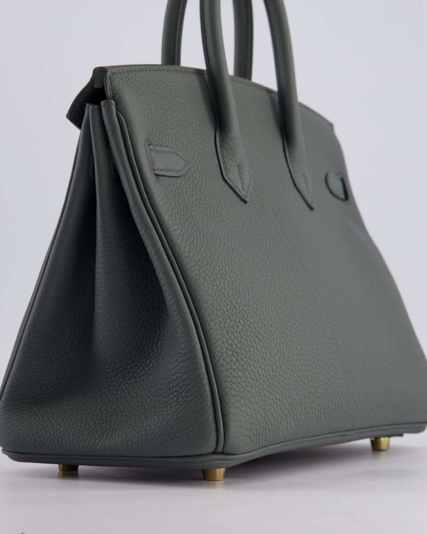 *SUPER HOT COLOUR* Hermès Birkin 25cm Retourne Bag in Vert Amande Togo Leather with Gold Hardware