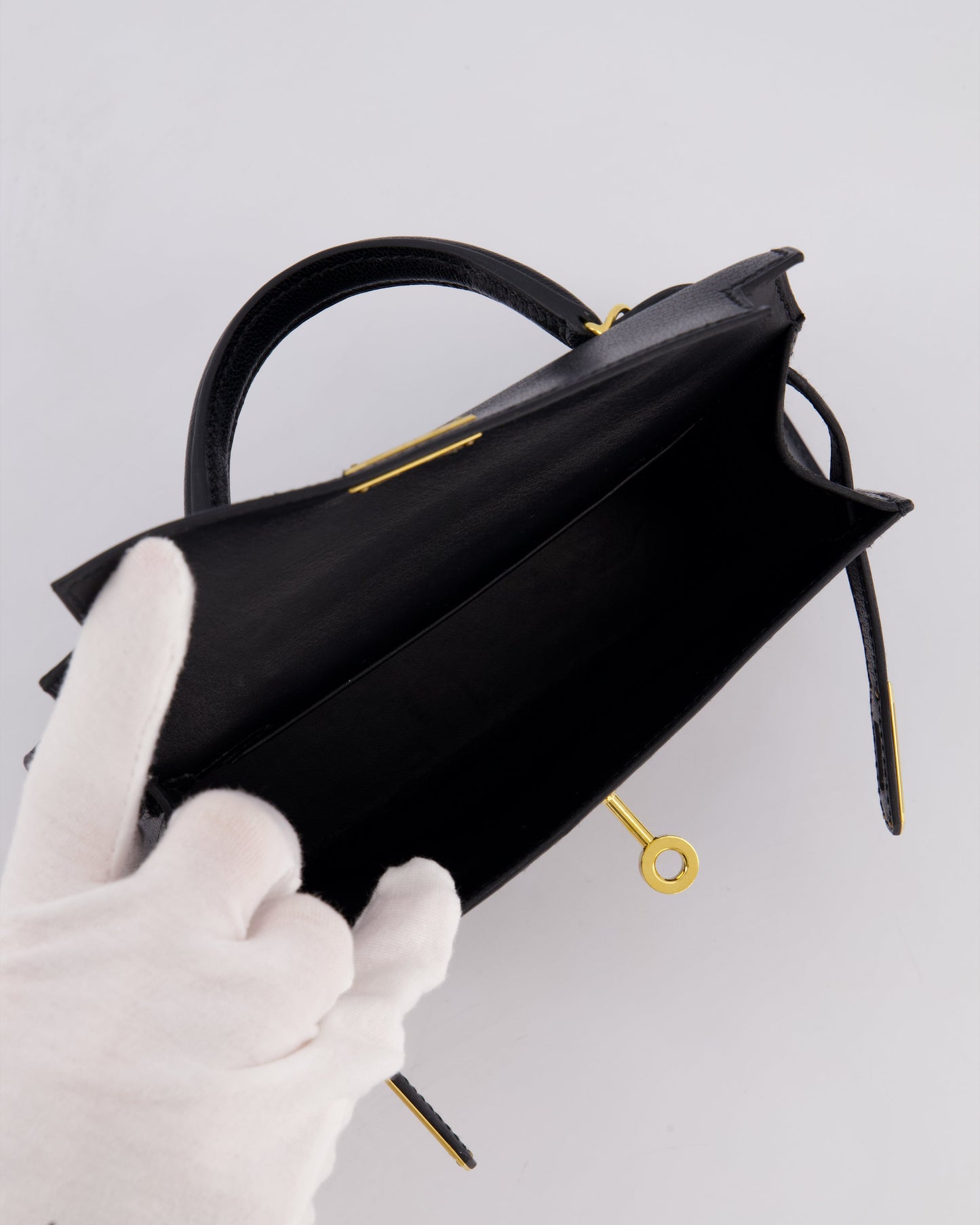 *HOT* Hermès Mini Kelly II 20cm Bag In Black Chèvre Chamkila Leather with Gold Hardware