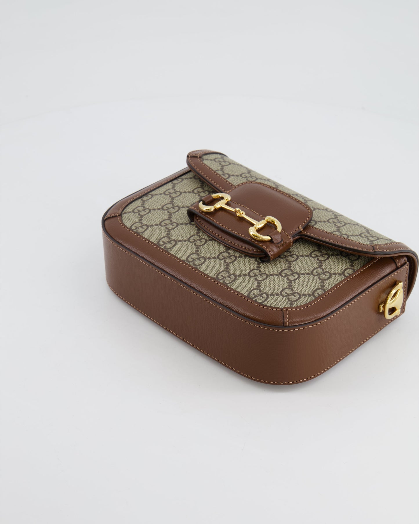 Gucci Horsebit 1955 Small Shoulder Bag in Beige/Dark Brown GG Supreme Monogram Canvas & Brown Leather Trim with Gold Hardware RRP £2,400