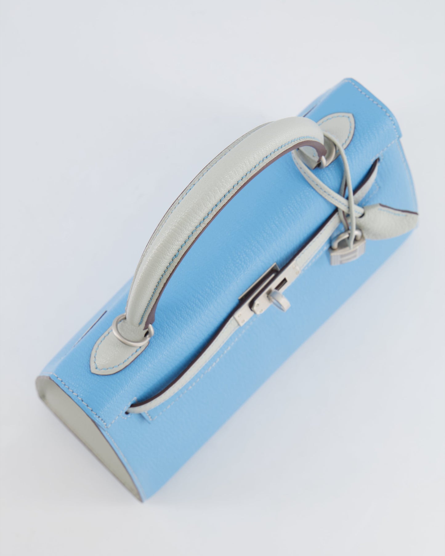 *VERY RARE* Hermès Kelly Sellier HSS 25cm Bag in Bleu Celeste and Gris Perle Chèvre Leather with Contrast Stitching and Brushed Palladium Hardware