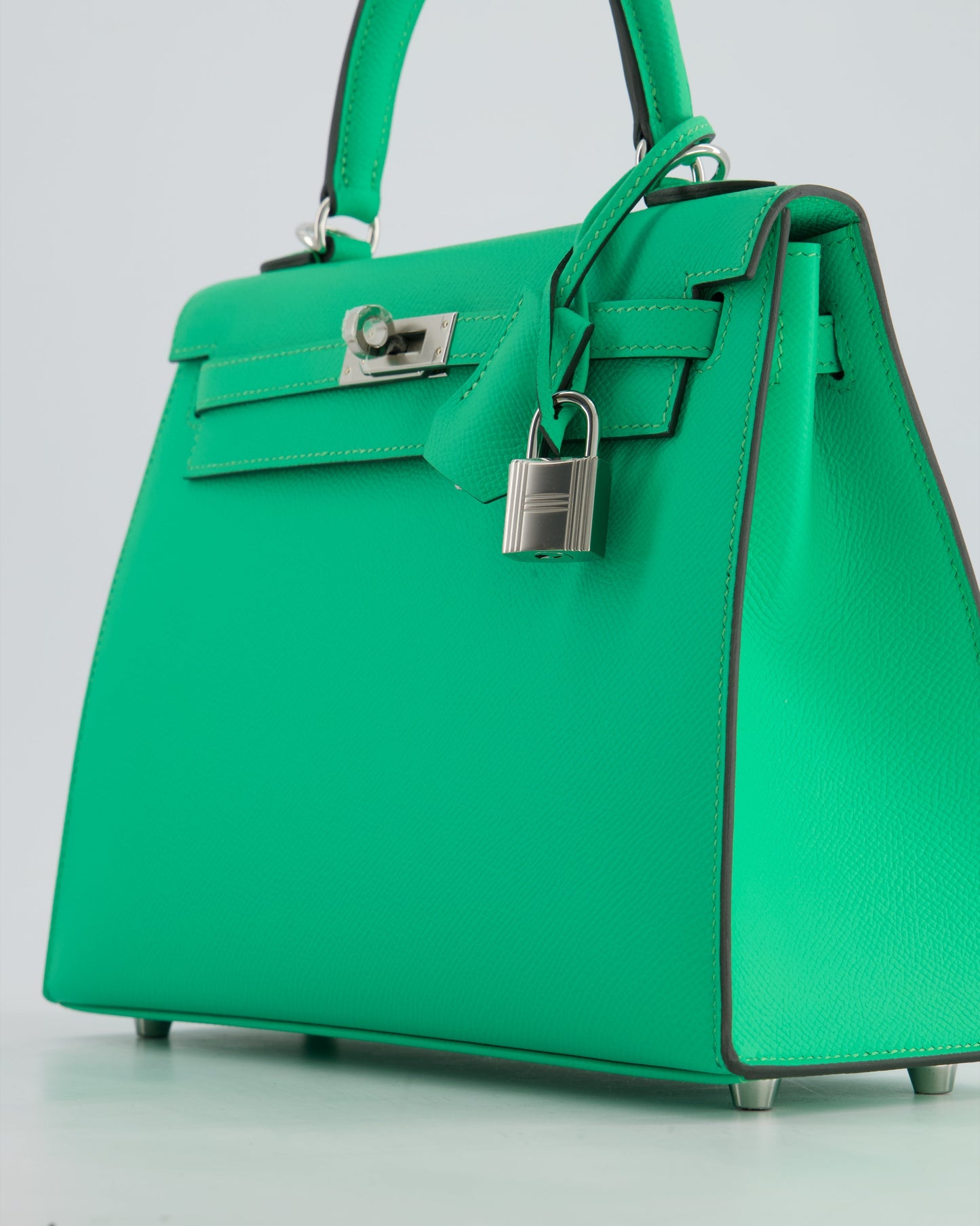 *FIRE PRICE* Hermès Kelly Sellier 25cm Bag in Vert Comics Epsom Leather with Palladium Hardware
