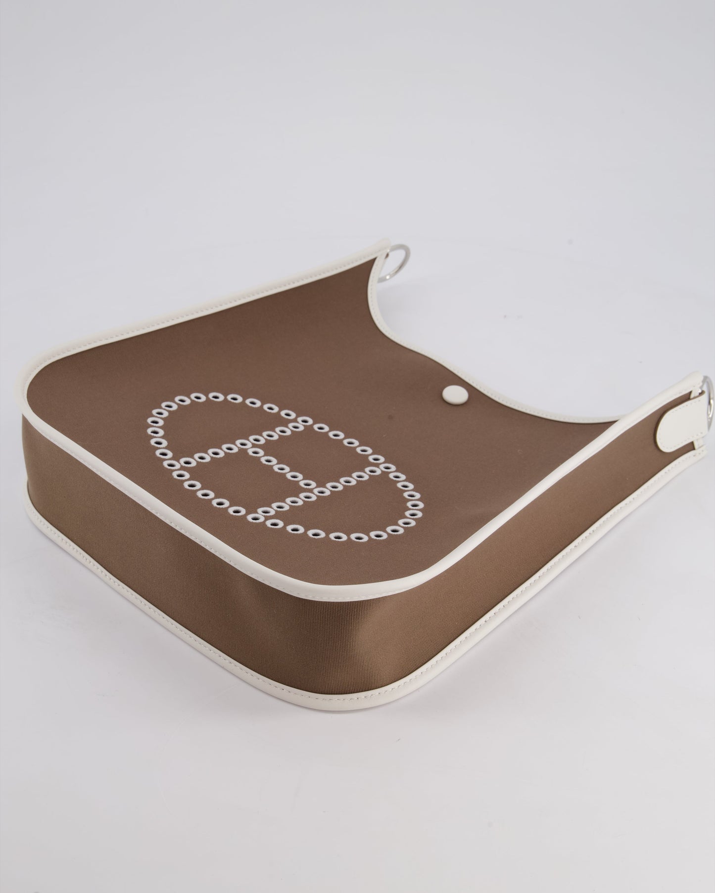 Hermes Evelyne 29cm in Neo Etoupe Canvas and White with Palladium Hardware