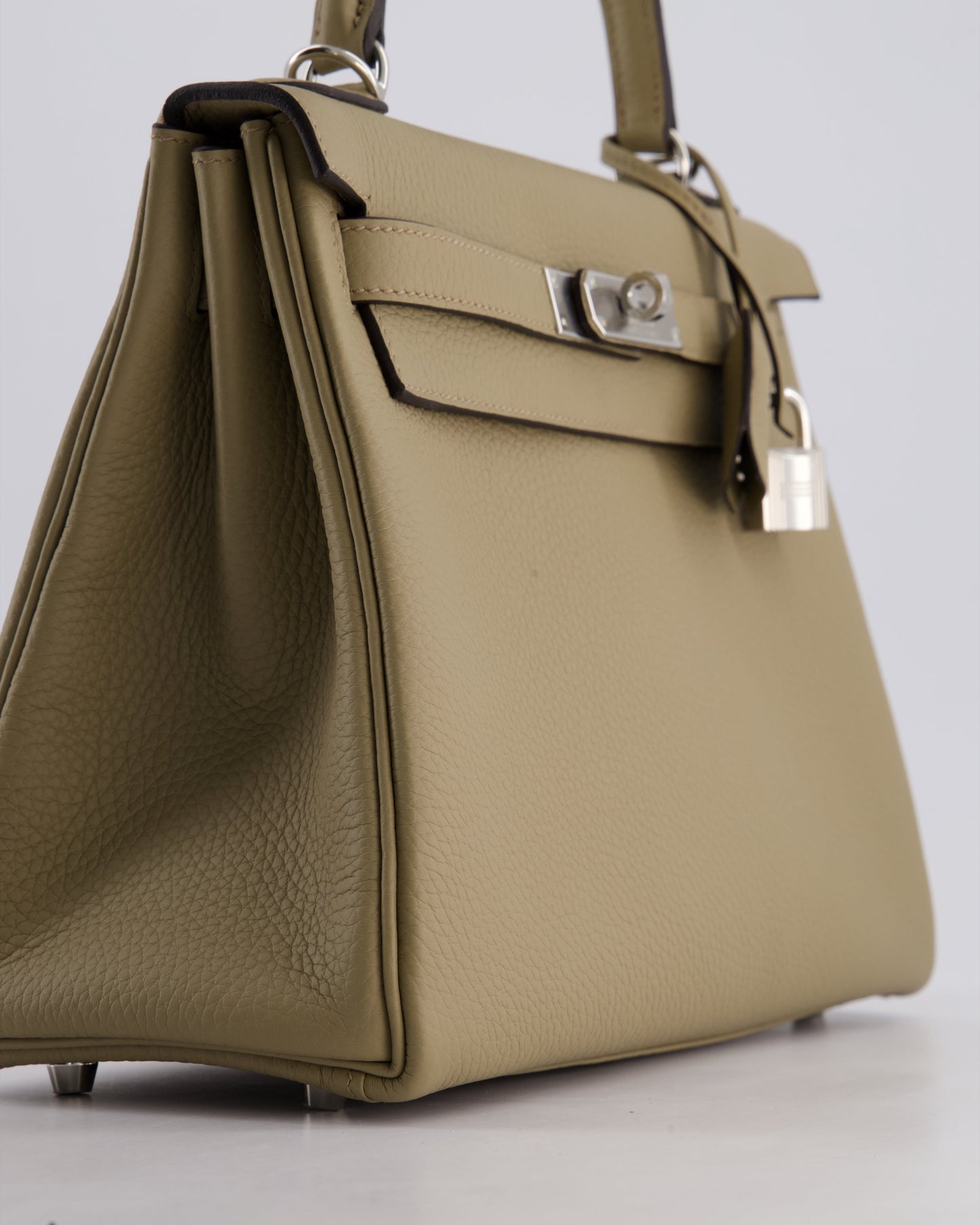 Hermès Kelly Retourne Bag 28cm in Beige Marfa Clemence Leather with Palladium Hardware
