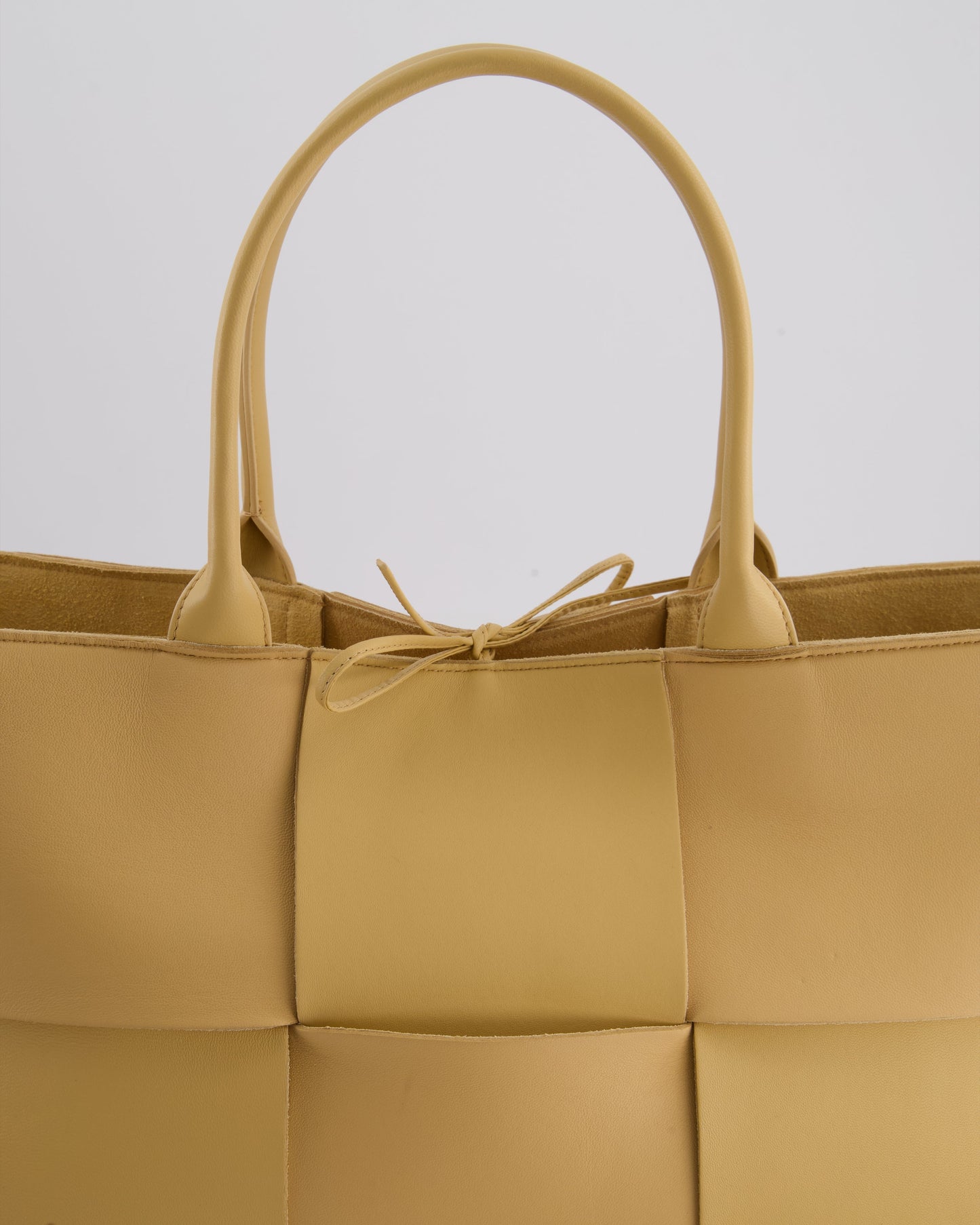 Bottega Veneta Beige Medium Intrecciato Arco Bag in Calfskin Leather with Pouch