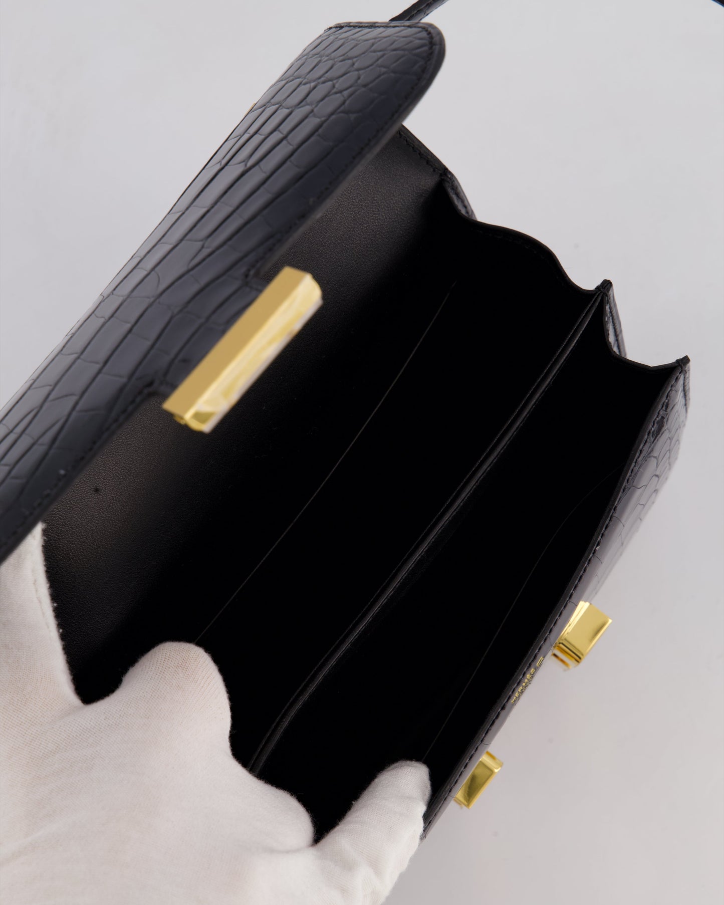 *STORE FRESH* Hermès Mini Constance 18cm Bag in Noir Shiny Alligator Mississippiensis Leather with Gold Hardware