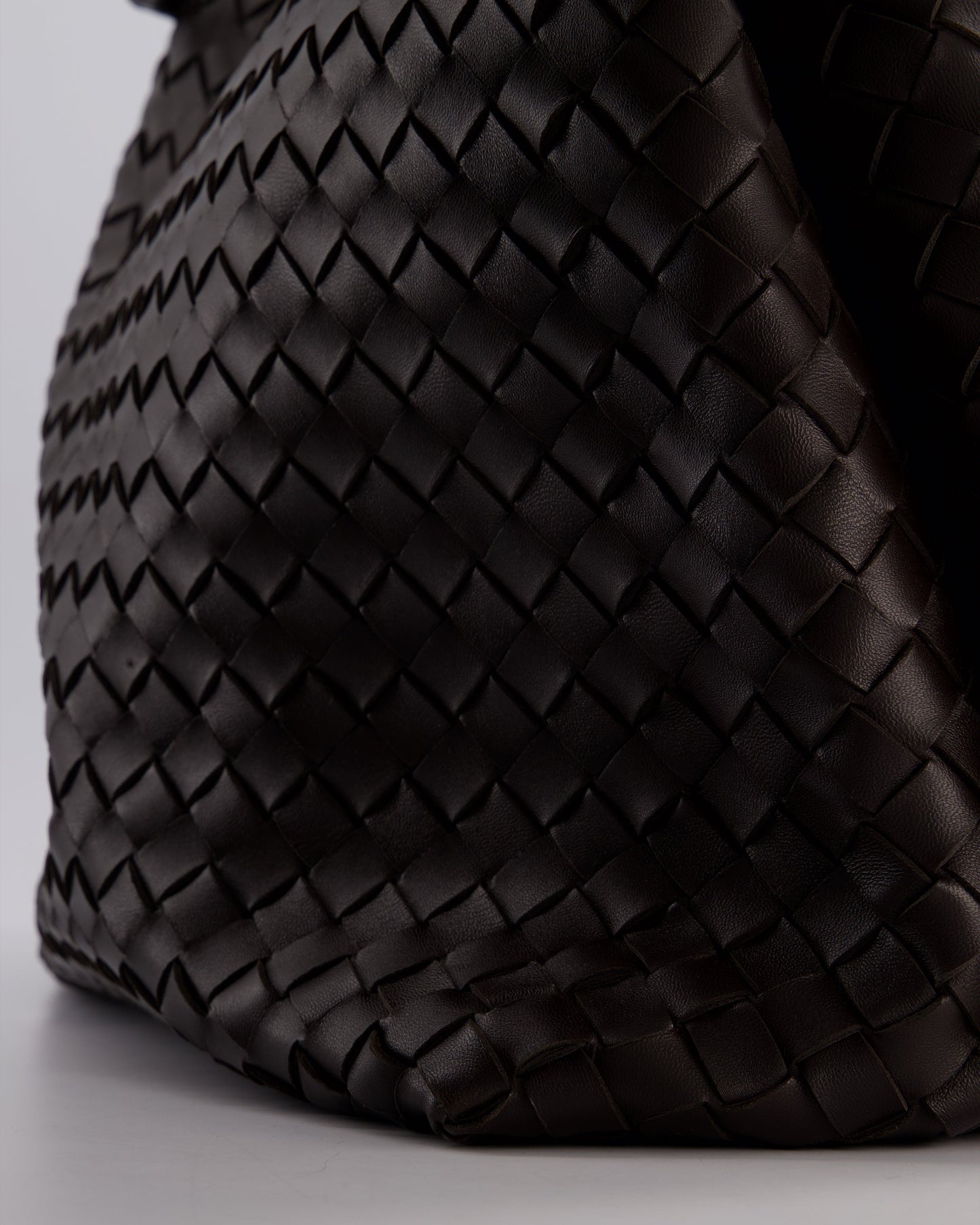 Bottega Veneta Brown Andiamo Large Intrecciato Leather Top Handle Bag with Sliding Cross-Body and Gold Knot Hardware RRP £6,090